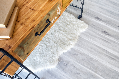 Клеевая кварцвиниловая плитка Alpine Floor, EASY LINE - ДУБ ПОЛЯРНЫЙ ECO 3-19